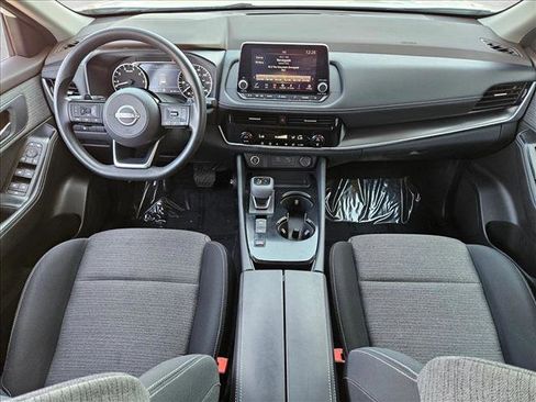 Used 2023 Nissan Rogue SV image 16