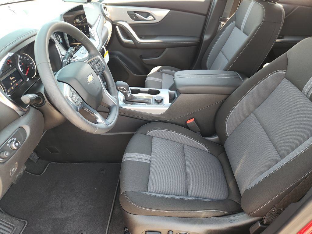 New 2026 Chevrolet Blazer LT w/ Convenience Package FWD image 9