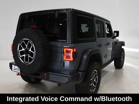 Used 2024 Jeep Wrangler Unlimited Rubicon AWD/4WD image 4