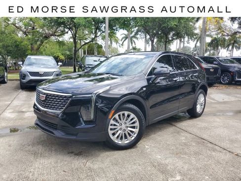 Certified 2024 Cadillac XT4 Luxury image 1