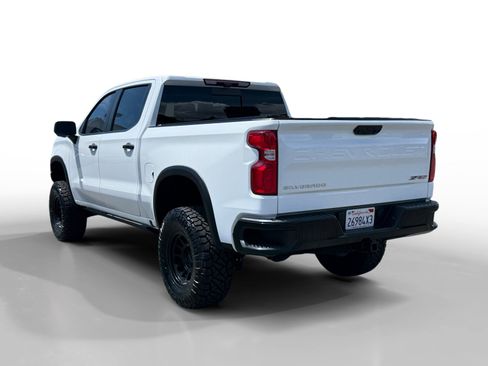 Used 2024 Chevrolet Silverado 1500 ZR2 w/ Technology Package AWD/4WD image 3