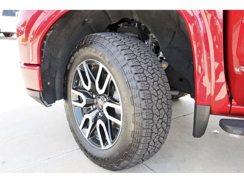 Used 2023 GMC Sierra 1500 AT4 w/ AT4 Premium Package AWD/4WD image 12