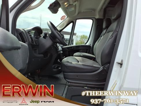 Used 2025 RAM ProMaster 2500 w/ Convenience Group FWD image 13