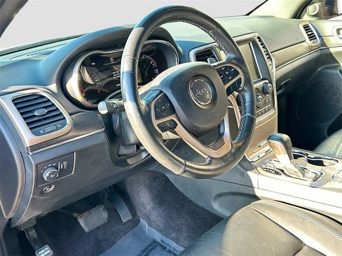 Used 2016 Jeep Grand Cherokee Limited w/ Trailer Tow Group IV image 9