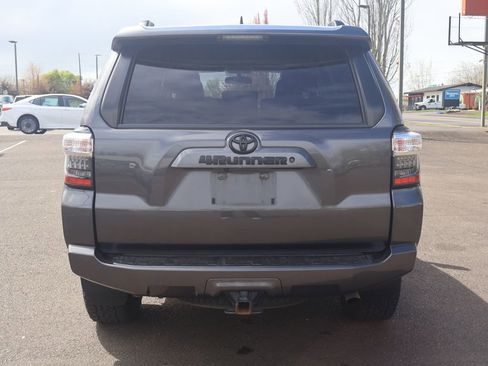 Used 2019 Toyota 4Runner SR5 Premium AWD/4WD image 5