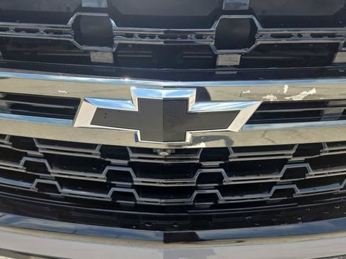 Used 2022 Chevrolet Tahoe Z71 w/ Z71 Off-Road Package AWD/4WD image 42
