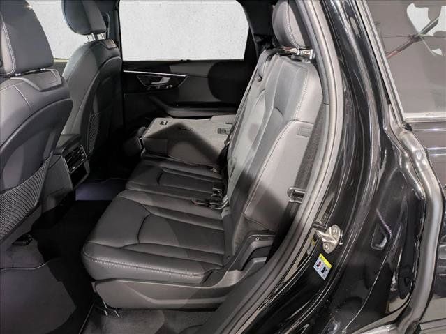 New 2026 Audi Q7 3.0T Premium Plus w/ Premium Plus Package AWD/4WD image 17