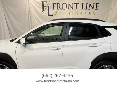 Used 2023 Hyundai Kona SEL w/ Cargo Package FWD image 4