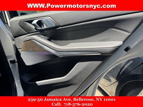 Used 2022 BMW X5 sDrive40i w/ Executive Package RWD image 32