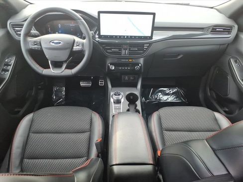 Used 2024 Ford Escape ST-Line w/ Tech Pack #1 image 8