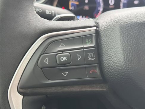 Used 2025 Jeep Grand Cherokee Limited w/ Trailer Tow Package image 22