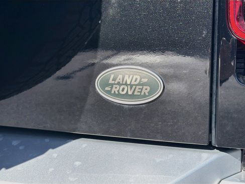 Used 2022 Land Rover Defender 110 XS Edition AWD/4WD image 47