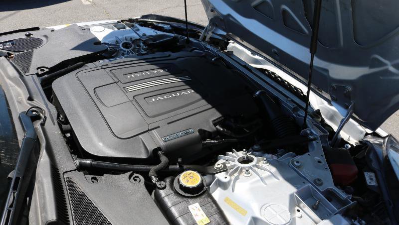Used 2015 Jaguar F-TYPE S RWD image 29