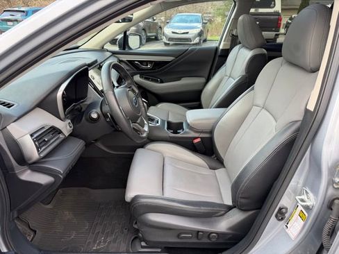 Used 2022 Subaru Outback Limited image 17