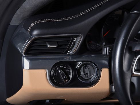 Used 2019 Porsche 911 Carrera S RWD image 14