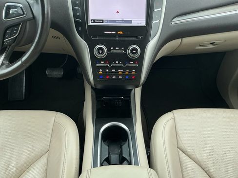Used 2019 Lincoln MKC Reserve w/ MKC Technology Package FWD image 20