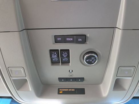 Used 2018 Chevrolet Tahoe Premier w/ RST 6.2L Performance Edition image 27