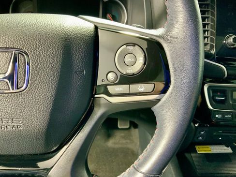 Used 2022 Honda Pilot Black Edition image 26