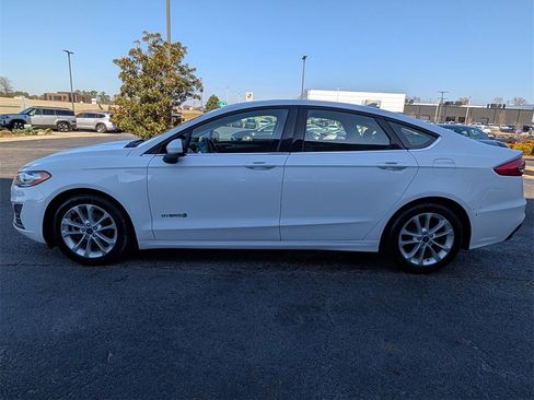 Used 2019 Ford Fusion SE image 8
