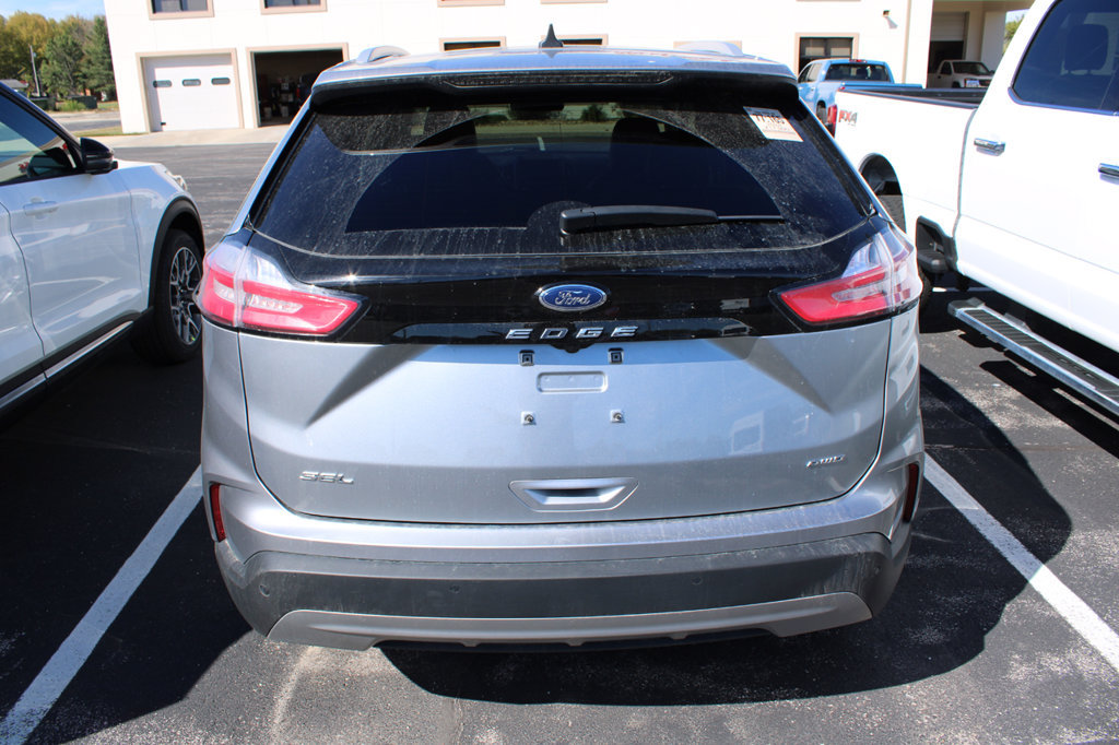 Certified 2024 Ford Edge SEL w/ Convenience Package AWD/4WD image 6