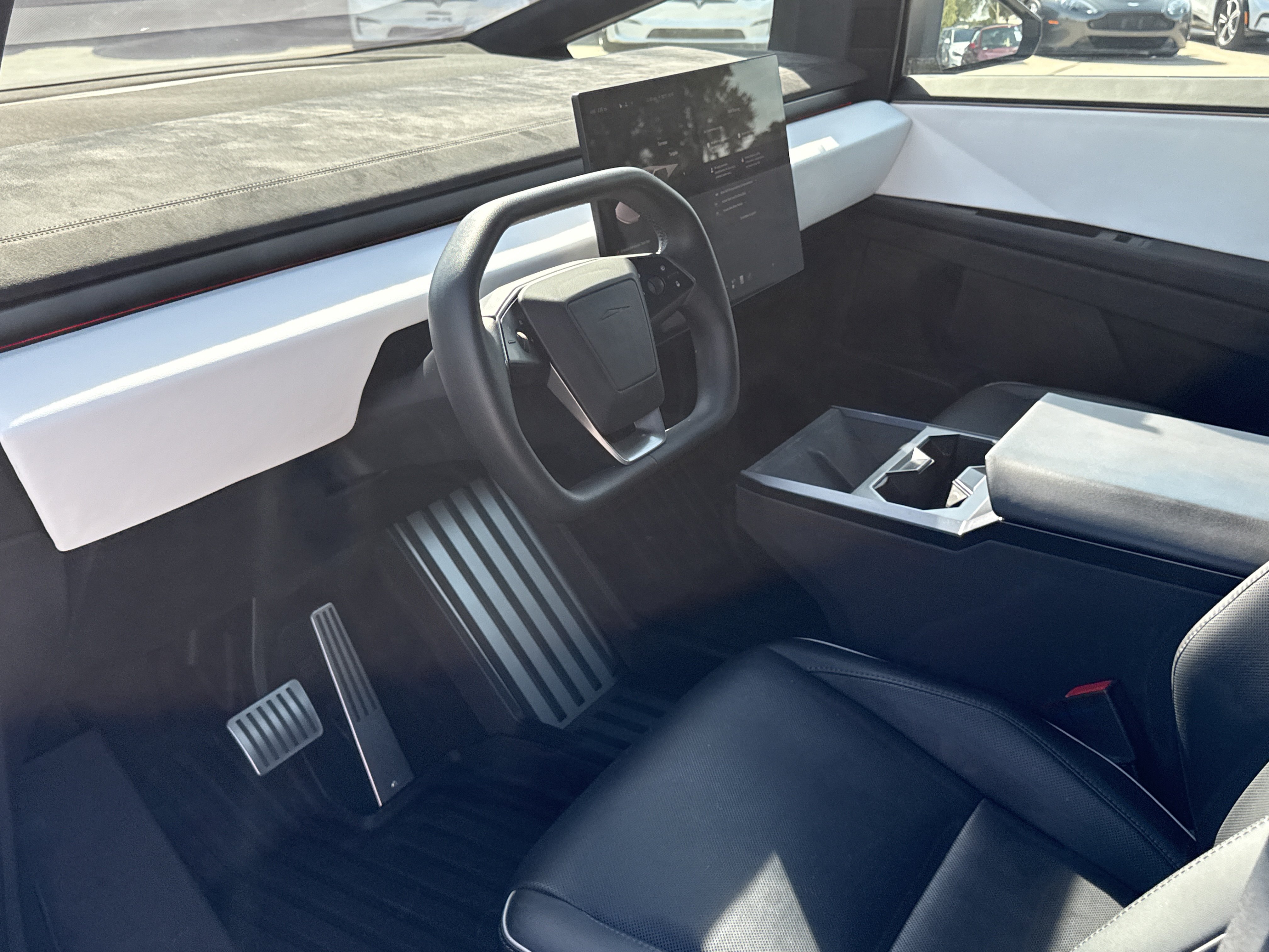 Used 2024 Tesla Cybertruck Cyberbeast AWD/4WD image 5