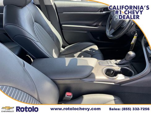 Used 2024 Toyota Camry SE FWD image 8