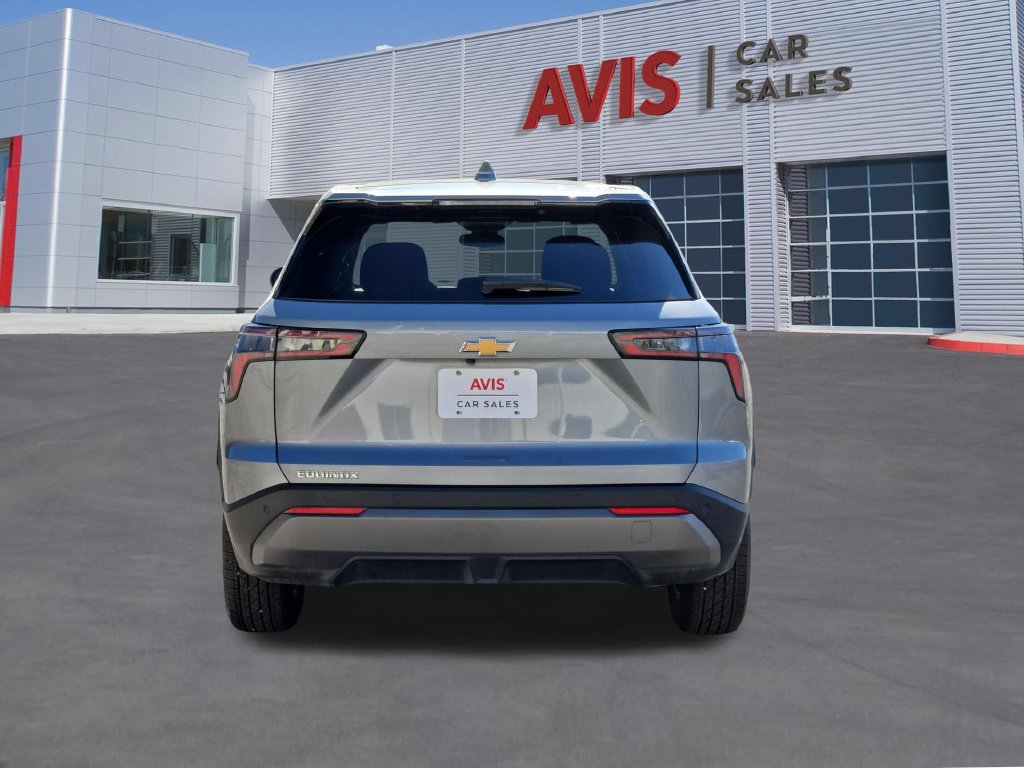 Used 2026 Chevrolet Equinox LT FWD image 7