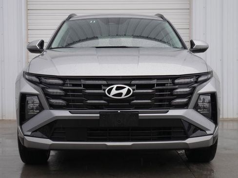 Used 2025 Hyundai Tucson SEL FWD image 3