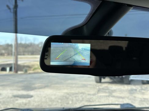 Used 2020 Dodge Journey SE image 16