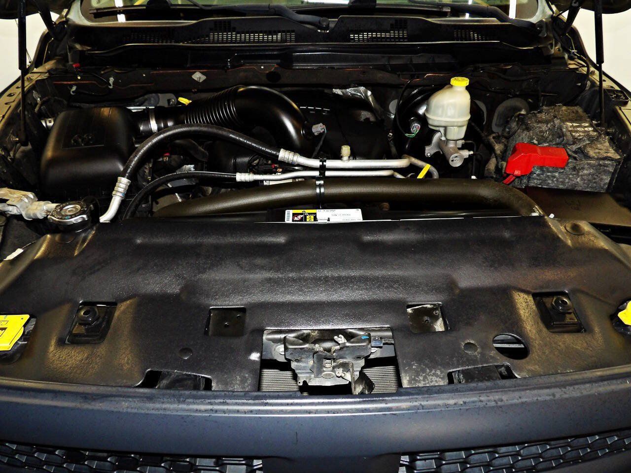 Used 2015 RAM 1500 Tradesman w/ Power & Remote Entry Group RWD image 17
