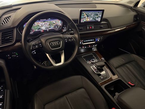 Used 2018 Audi Q5 2.0T Premium Plus w/ Premium Plus Package AWD/4WD image 4