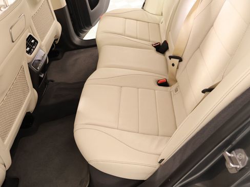 Used 2020 Mercedes-Benz GLE 350 4MATIC image 12