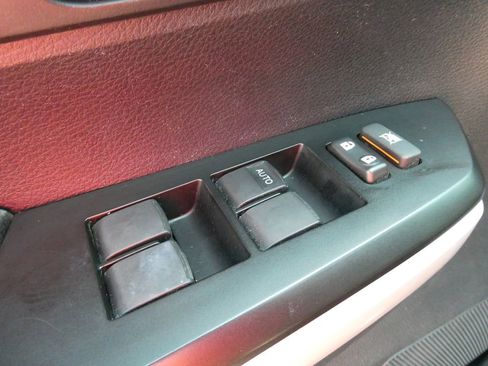 Used 2018 Toyota Tundra Limited image 24