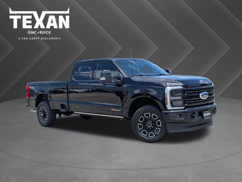 Used 2025 Ford F350 Platinum w/ FX4 Off-Road Package AWD/4WD image 1