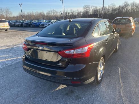 Used 2013 Ford Focus SE FWD image 6