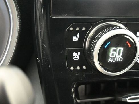 Used 2023 Toyota Highlander Platinum image 15