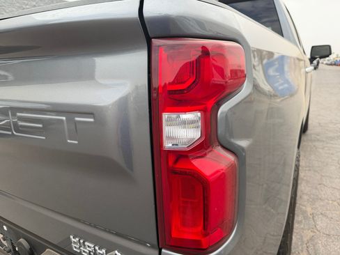 Used 2021 Chevrolet Silverado 1500 High Country w/ Technology Package AWD/4WD image 29