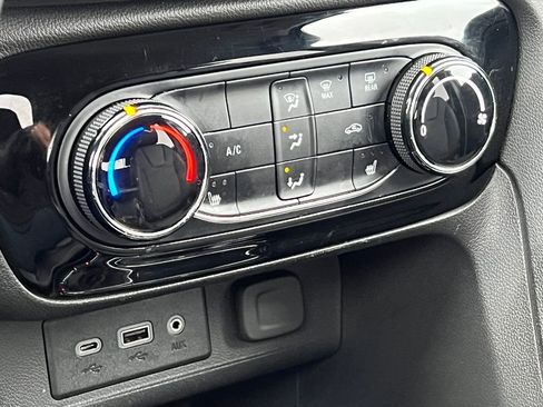 Certified 2023 Buick Encore GX Preferred w/ Cold Weather Comfort Package image 24