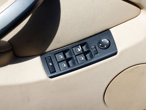 Used 2006 BMW X5 3.0i image 40