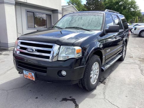 Used 2013 Ford Expedition XLT w/ HD Trailer Tow Pkg AWD/4WD image 4