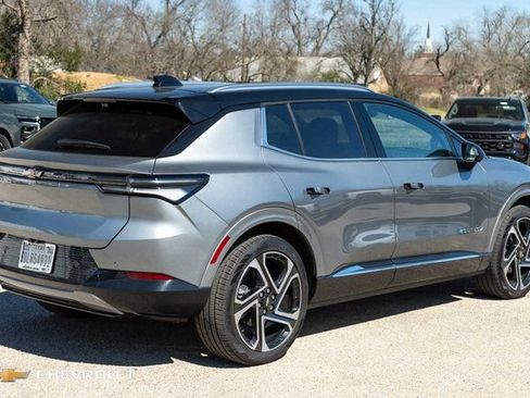 New 2026 Chevrolet Equinox EV LT w/ Convenience Package II image 6