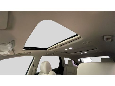 Used 2021 Buick Enclave Premium w/ Sun and Sites Package AWD/4WD image 15