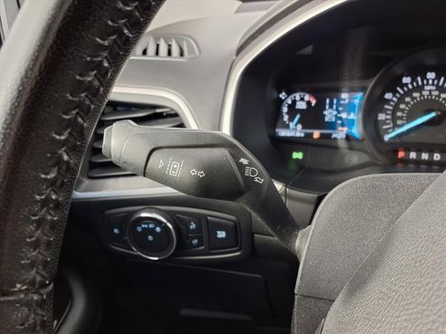 Used 2020 Ford Edge SEL image 17