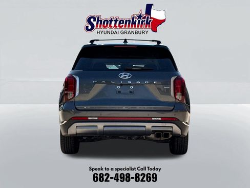 Used 2023 Hyundai Palisade Limited AWD/4WD image 7