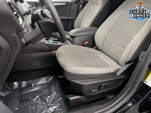 Used 2022 Ford Escape SE w/ SE Sport Appearance Package AWD/4WD image 10