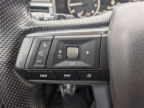 Used 2024 Mitsubishi Outlander SE image 17