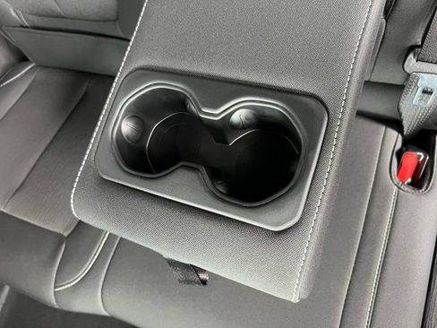 Used 2024 Jeep Grand Cherokee Laredo X RWD image 16