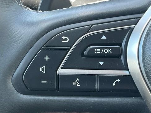 Used 2021 INFINITI QX50 Luxe FWD image 14