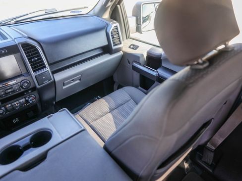 Used 2019 Ford F150 XLT image 30