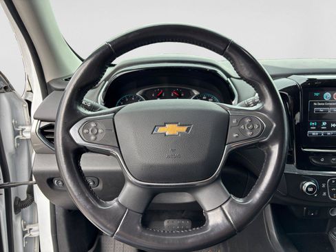 Used 2019 Chevrolet Traverse RS w/ LPO, Floor Liner Package FWD image 11